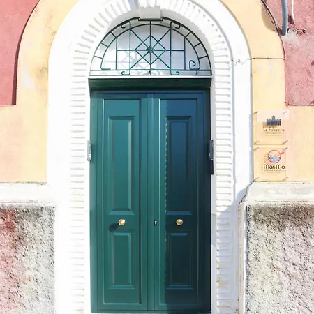 Le Palazzine - In *