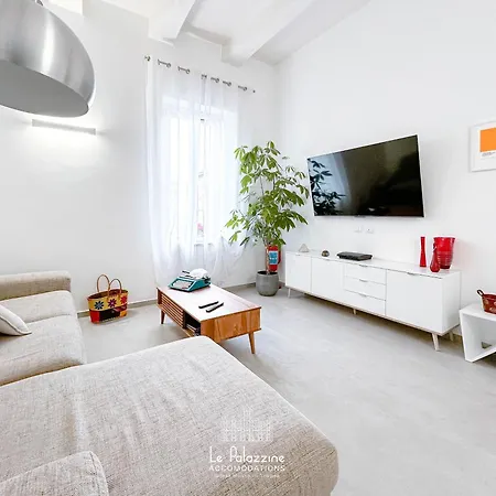 Le Palazzine - In *