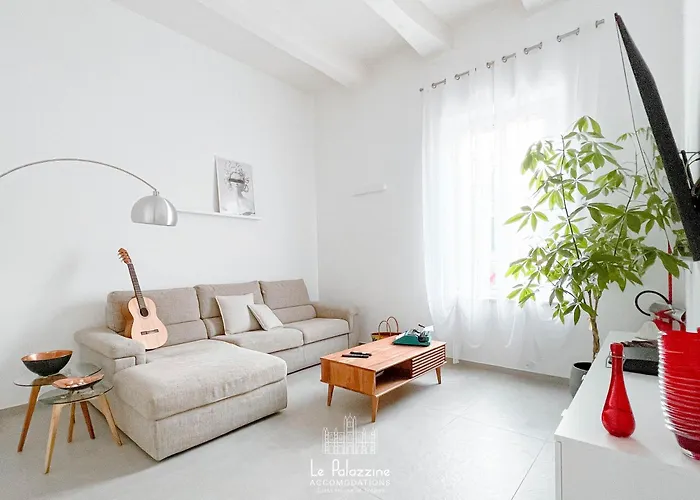 Le Palazzine - Loft Esclusivo - 3bedr - Parking - Giardino בית נופש