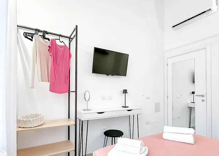 Le Palazzine - Loft Esclusivo - 3bedr - Parking - Giardino בית נופש *