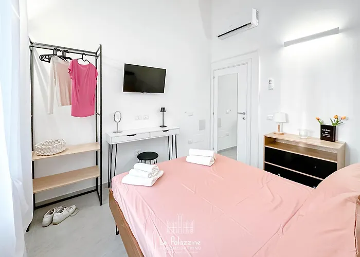 Le Palazzine - Loft Esclusivo - 3bedr - Parking - Giardino בית נופש